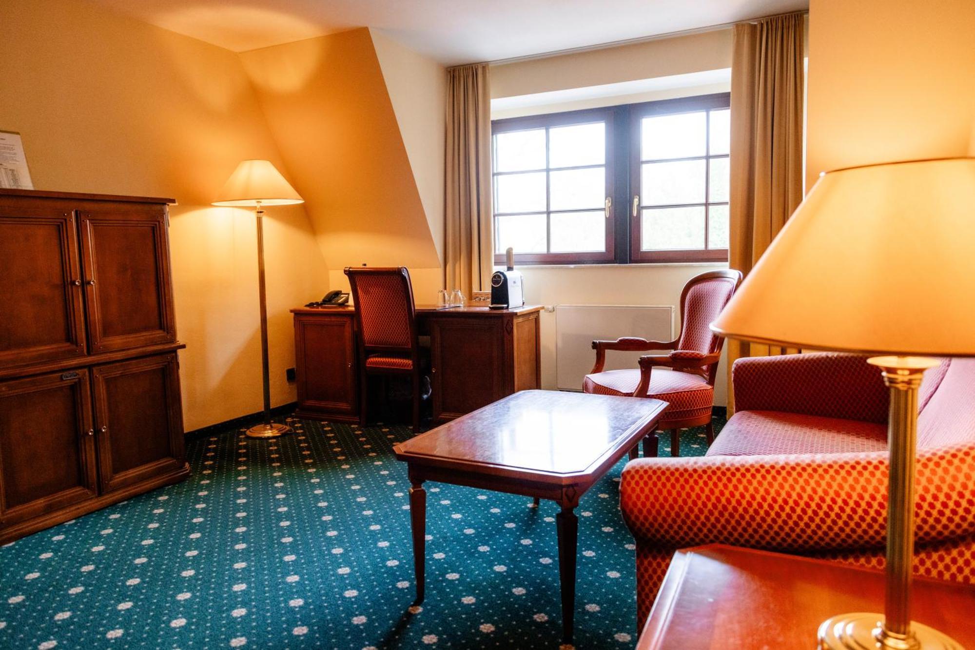 Hotel Schloss Schkopau 外观 照片