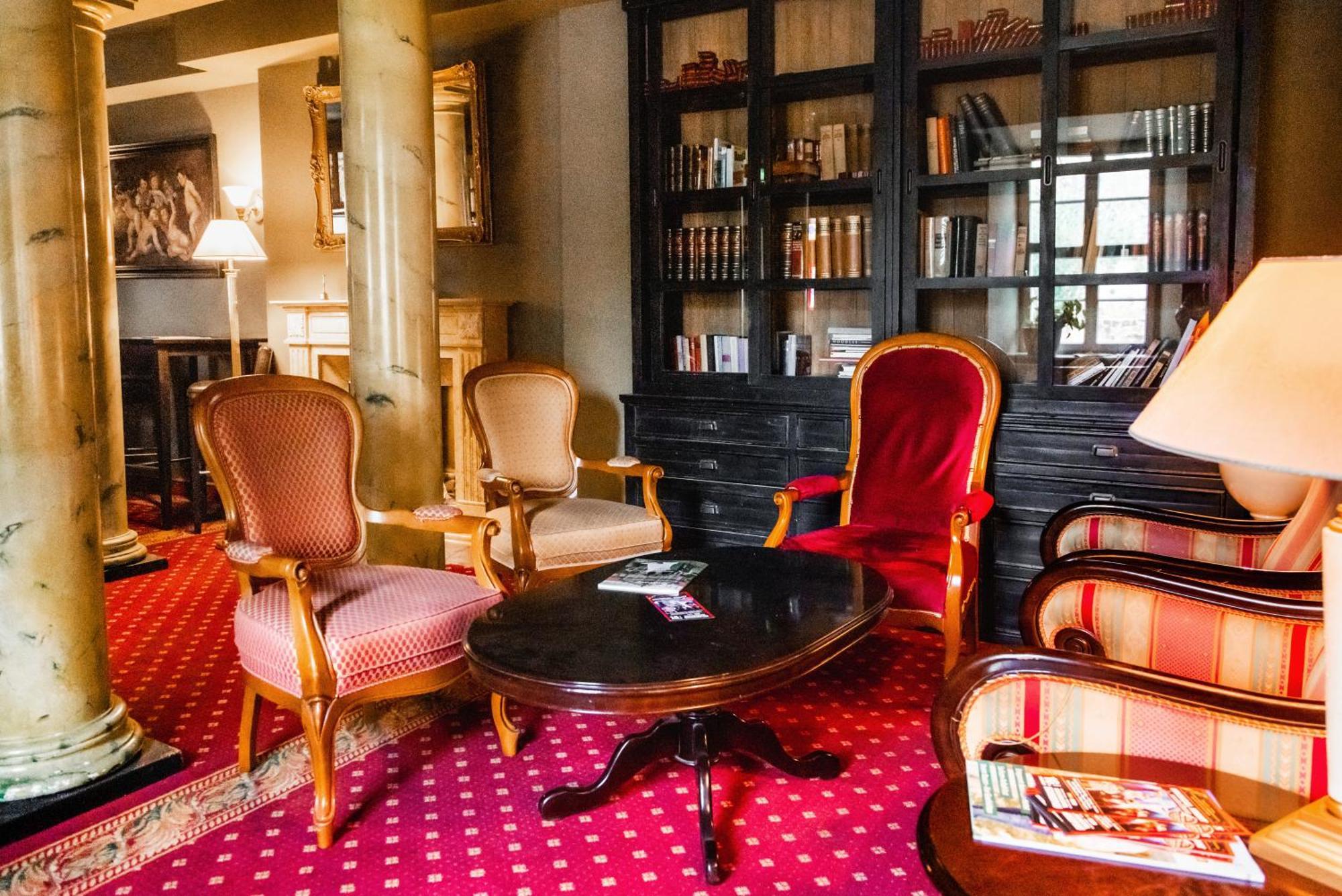 Hotel Schloss Schkopau 外观 照片