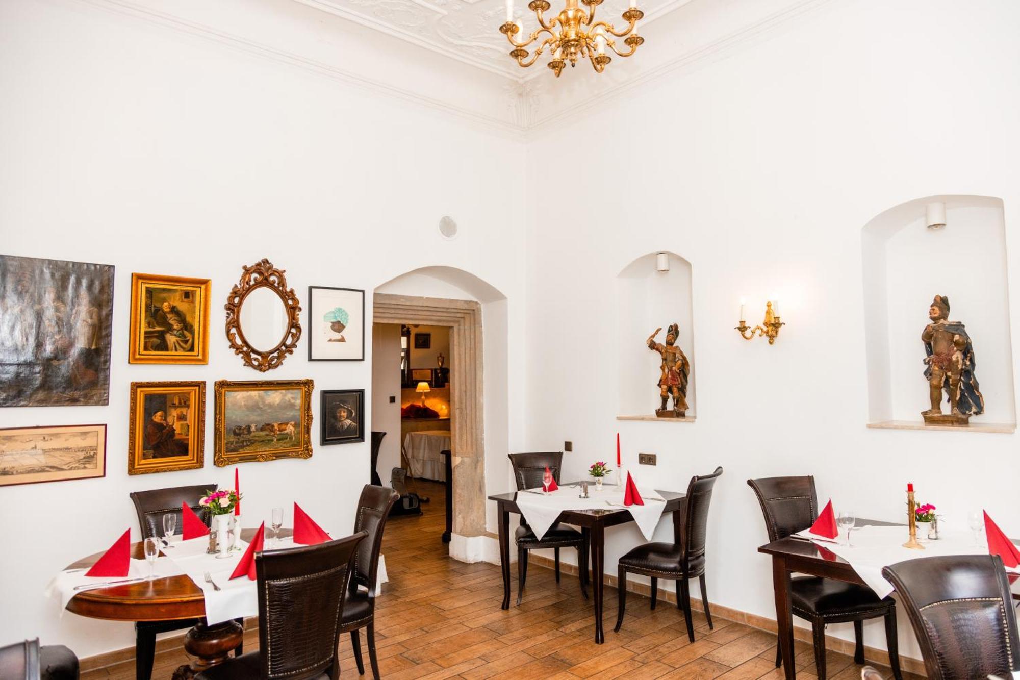 Hotel Schloss Schkopau 外观 照片