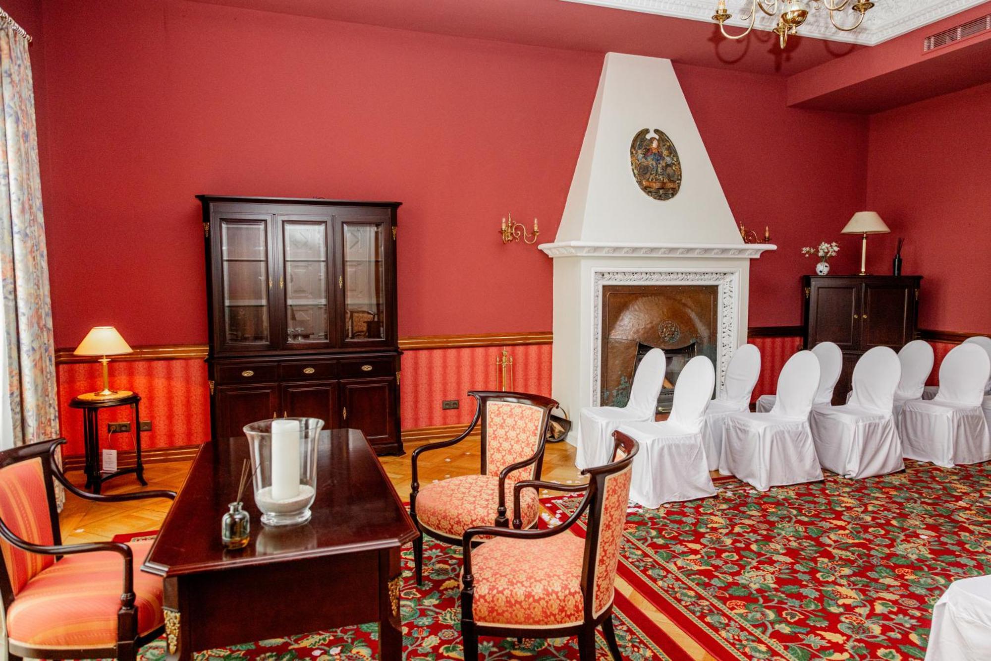Hotel Schloss Schkopau 外观 照片